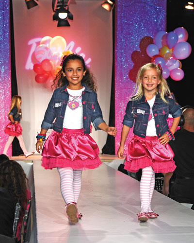 Mattel: Fashion Show