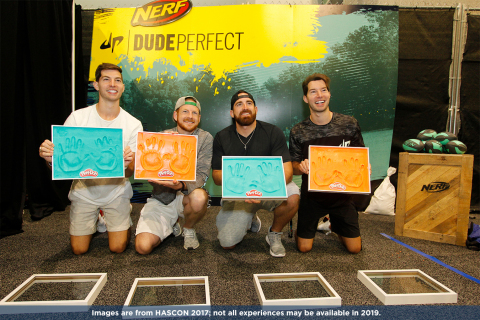 HASCON_DUDEPERFECT_HANDPRINT