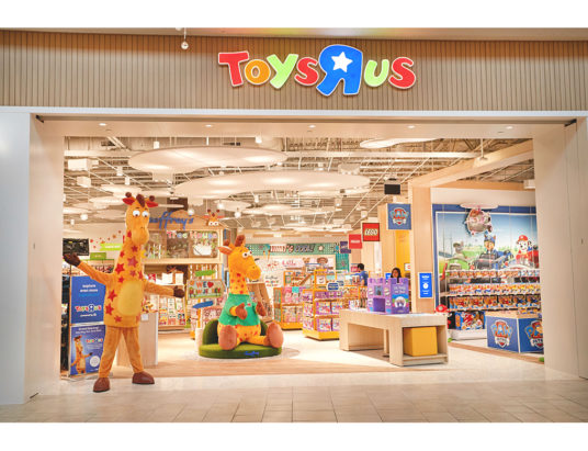 toysrus-opening