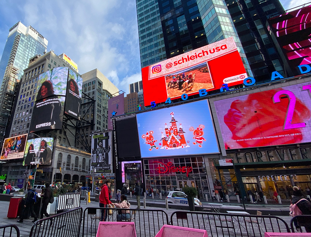 Schleich Billboard Times Square