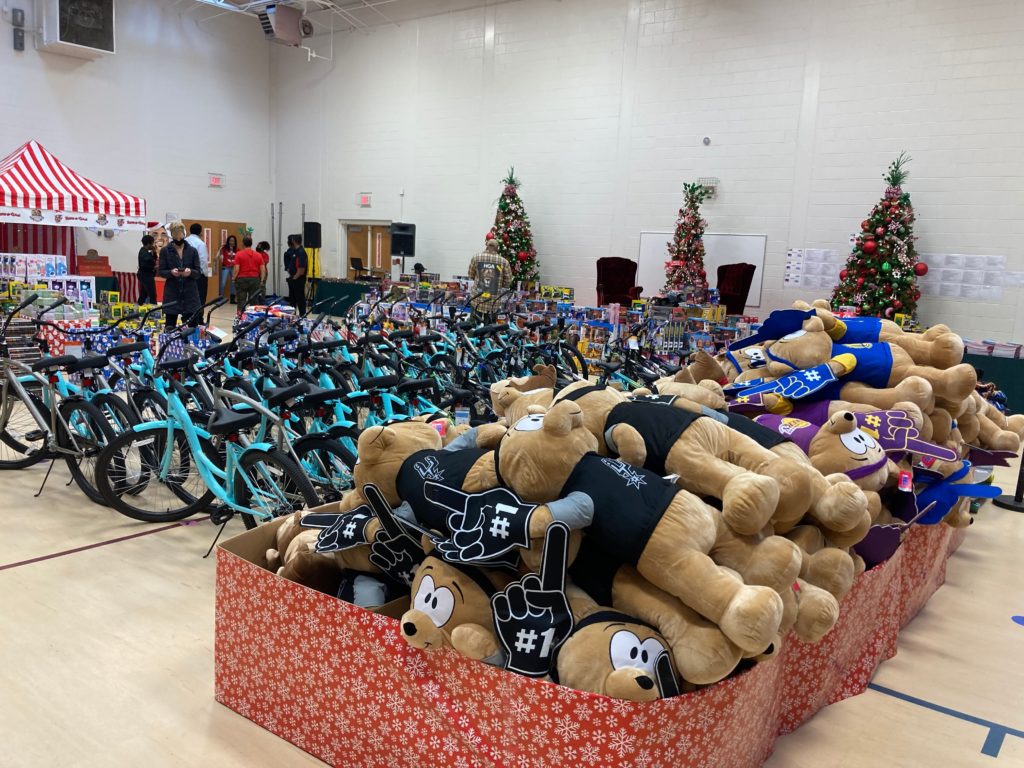 Shaq Toy Drive