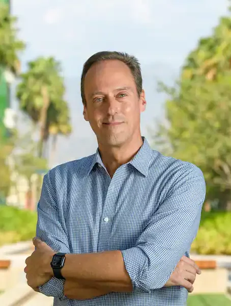 Rafael Macias Universal