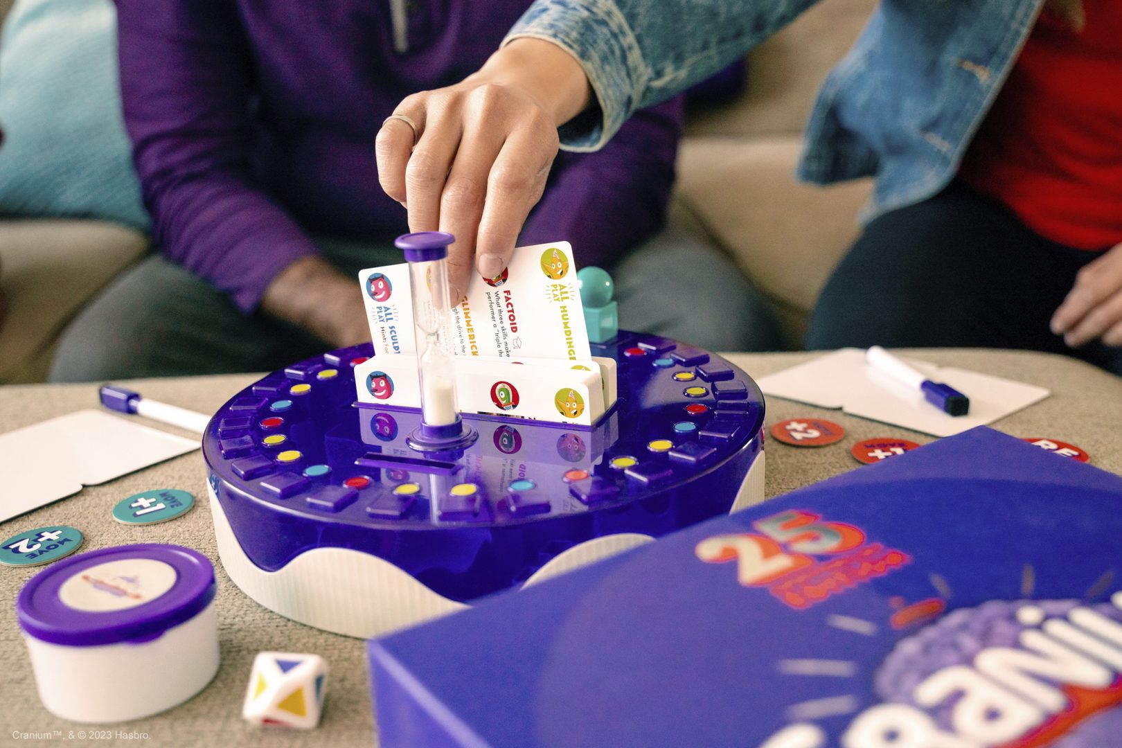 Hasbro Cranium C19391010 – Gioco Da Tavolo In Francese – 4+ Giocatori – Attività Di Mimo, Disegno, Parole E Modellazione - 2